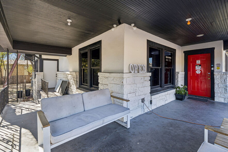 More Photos Of 2135 Bandera Rd, San Antonio Office Residential For Sale