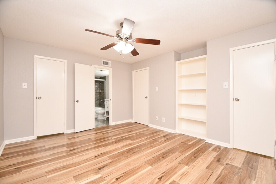 More Photos Of , Houston Multifamily For Sale