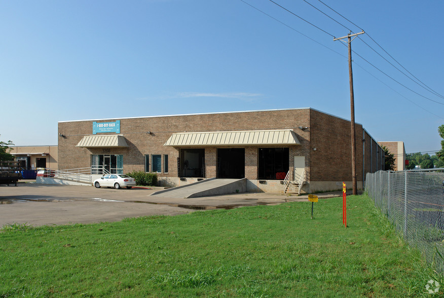 Primary Photo Of 3208 International Pl, Irving Warehouse For Sale