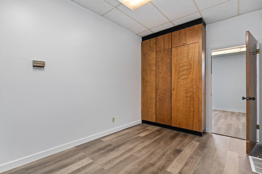 More Photos Of 2330 S Main St, Salt Lake City Office For Lease