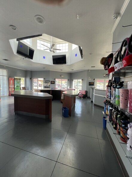 More Photos Of 1697 W Lacey Blvd, Hanford Carwash For Lease