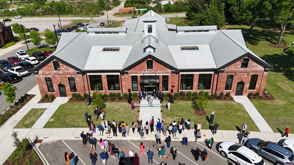 More Photos Of 2046 Talley St, Columbia Storefront Retail Office For Lease