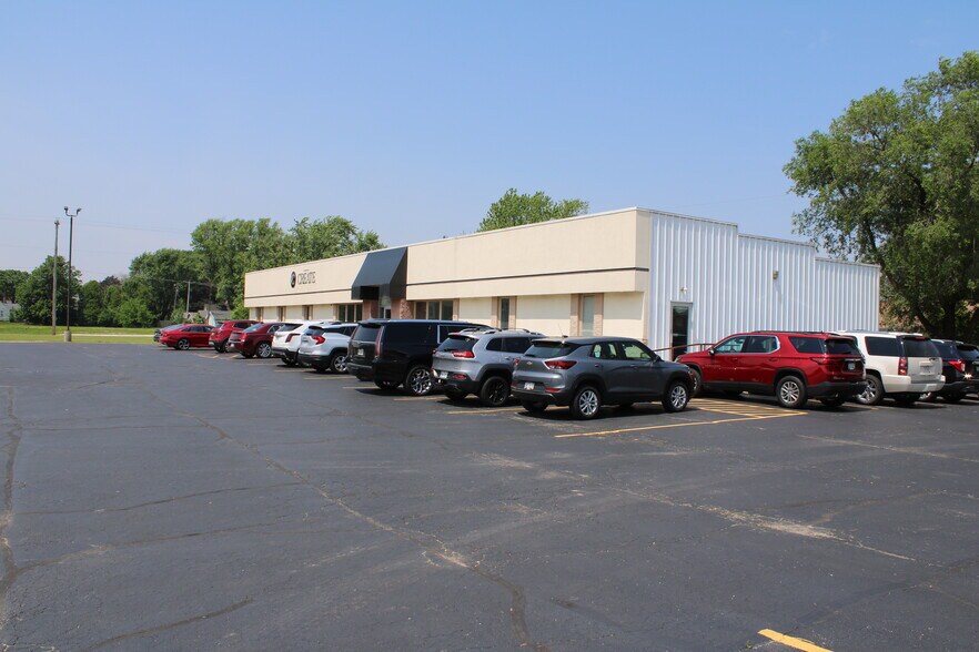 More Photos Of 432 Prospect Ave, North Fond Du Lac Freestanding For Sale