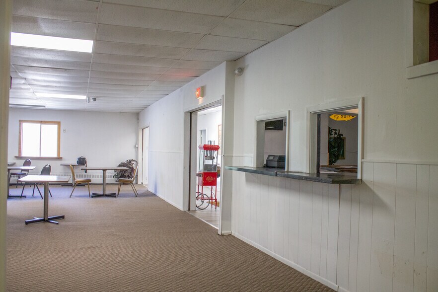 More Photos Of 2303 Mecklenburg Rd, Ithaca Sports And Entertainment For Sale