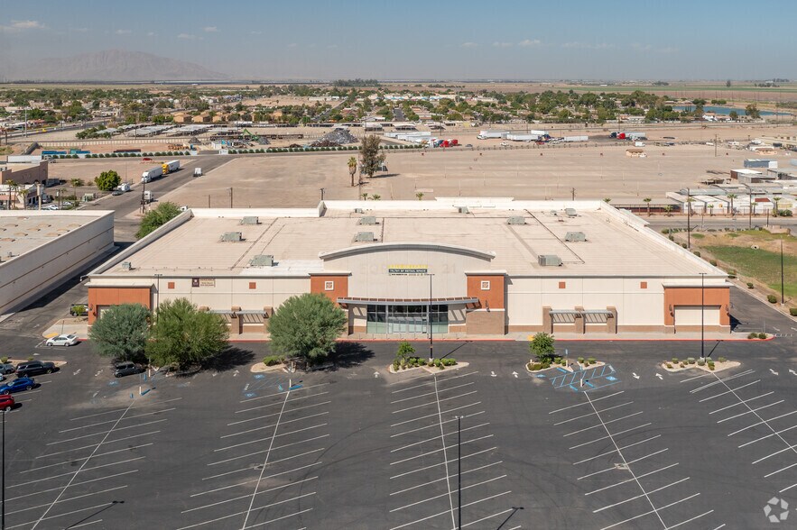 More Photos Of 1407 Imperial Ave W, Calexico Department Store For Lease