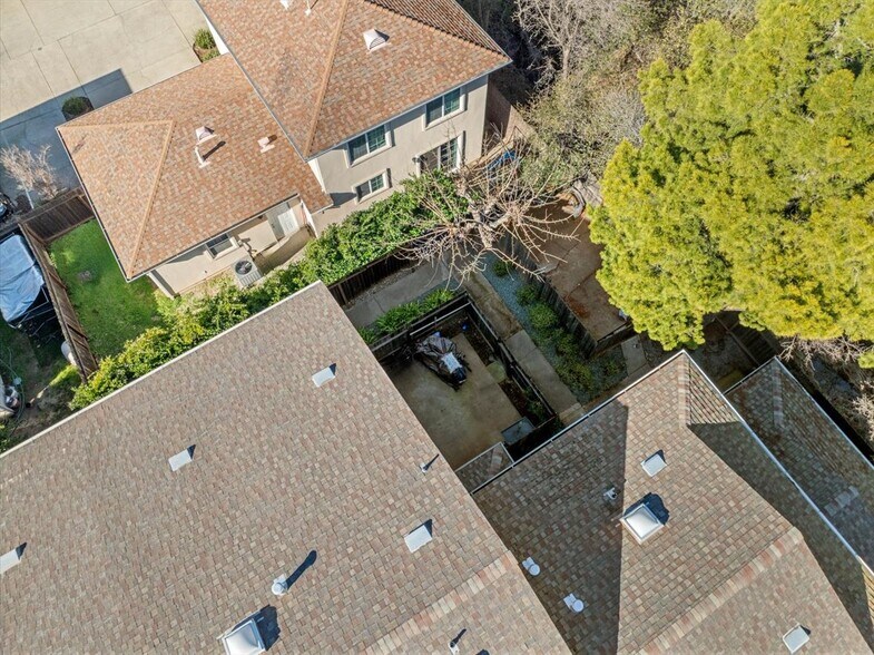 More Photos Of 3337 La Canada Dr, Cameron Park Apartments For Sale