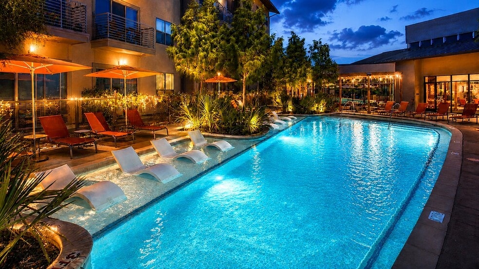 More Photos Of 660 Yorktown St, Dallas Apartments For Sale