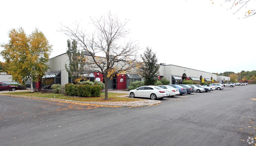 More Photos Of 110 W Beaver Creek Rd, Richmond Hill Light Distribution For Lease