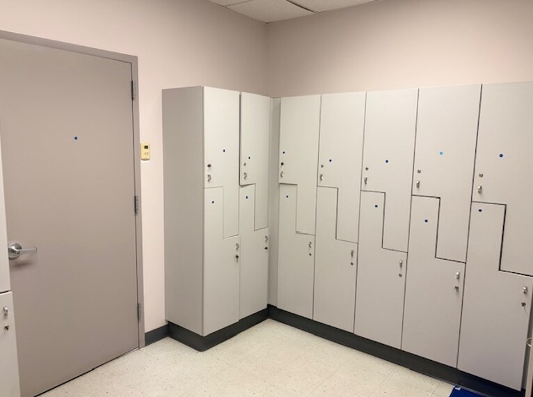 More Photos Of 5918-24 13th Ave, Brooklyn Medical For Lease