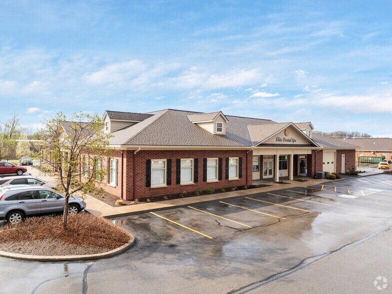 Primary Photo Of 6531 Anthony, Victor Office For Lease