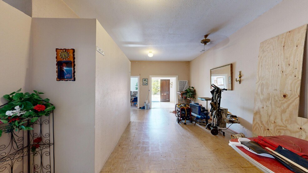 More Photos Of 1107 Spring St, Hot Springs Flex For Lease