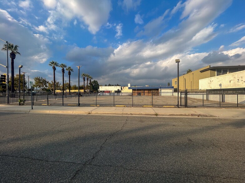 Primary Photo Of 601 N D St, San Bernardino Auto Dealership For Sale
