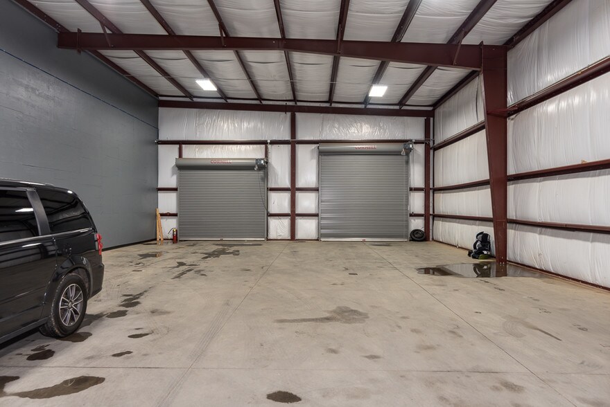 More Photos Of 4901 Wilkinson Blvd, Charlotte Warehouse For Sale