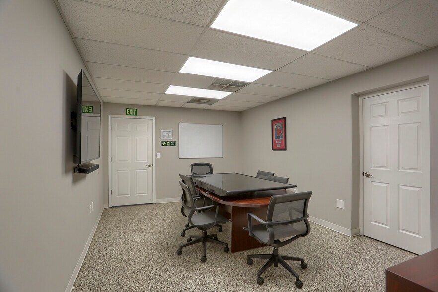 More Photos Of 1180 S Cameron St, Harrisburg Light Manufacturing For Lease