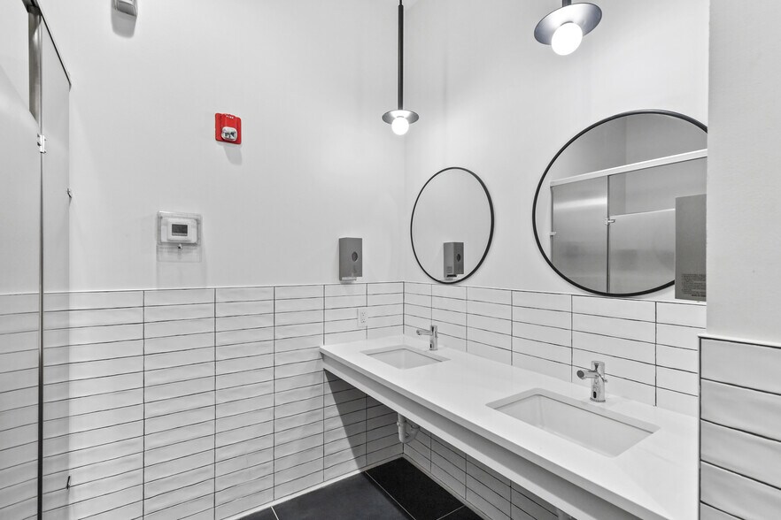 More Photos Of 650 Hamilton Ave SE, Atlanta Unknown For Lease