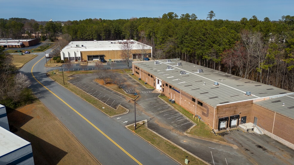 More Photos Of 1040 Cobb Industrial Dr, Marietta Manufacturing For Sale