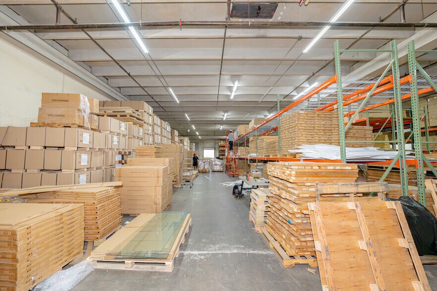 More Photos Of 4000 N 28th Ter, Hollywood Warehouse For Lease