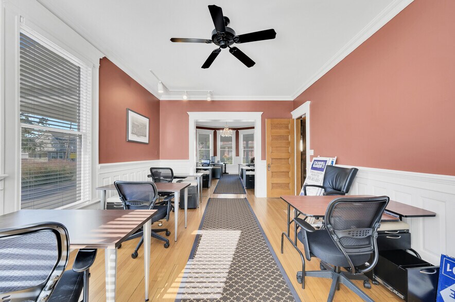 More Photos Of 1813 Main St, Blakely Office For Sale