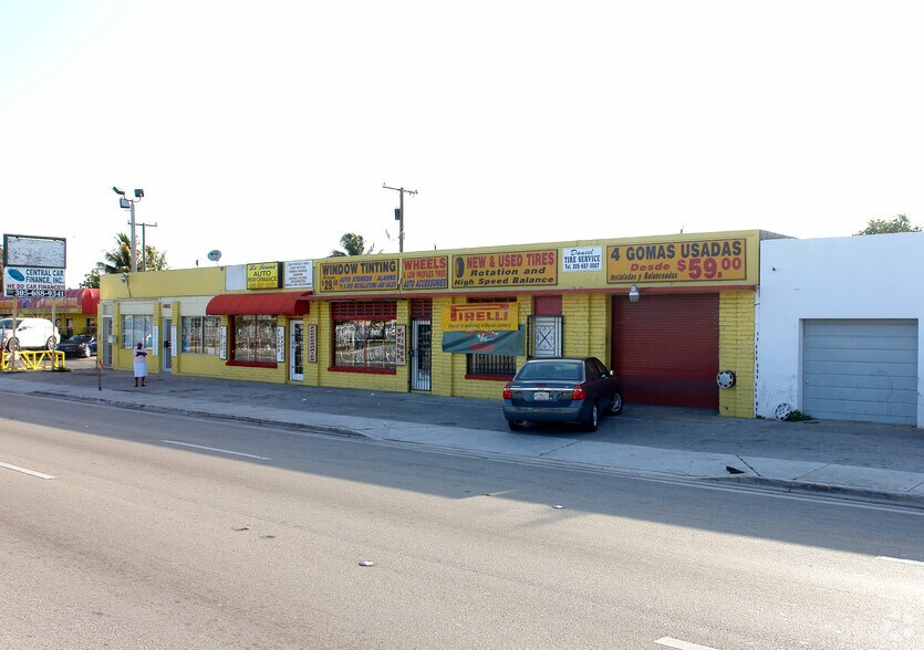 More Photos Of 4135-4175 E 8th Ave, Hialeah Storefront Retail Office For Lease