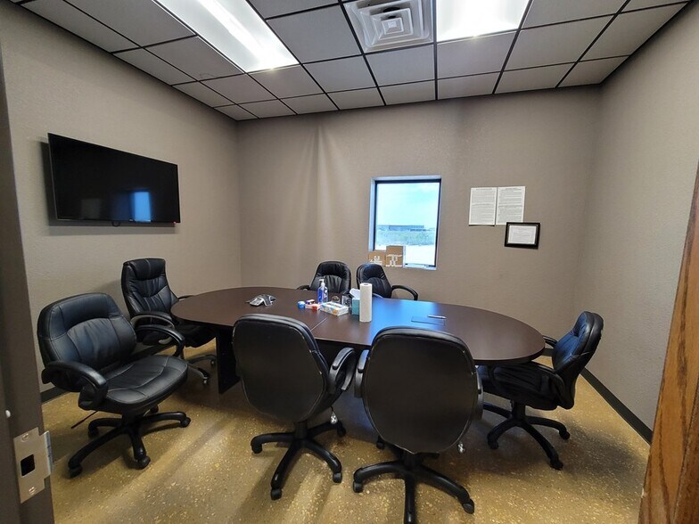 More Photos Of 6308 S County Road 1270, Midland Warehouse For Lease