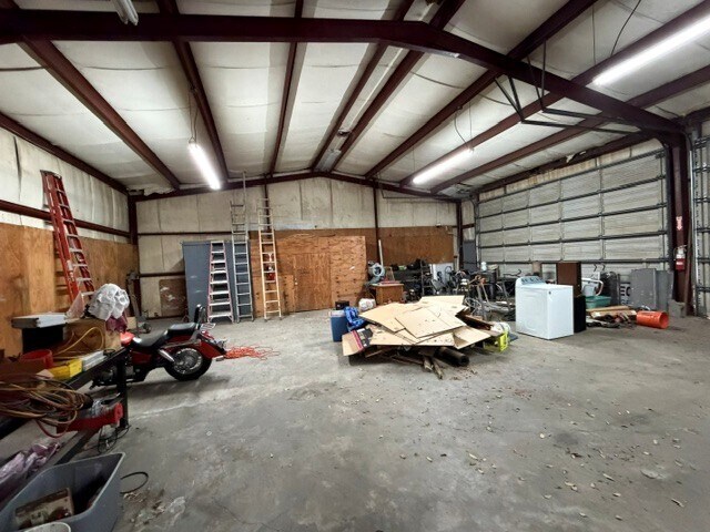 More Photos Of 408 Pasadena Blvd, Pasadena Service For Sale