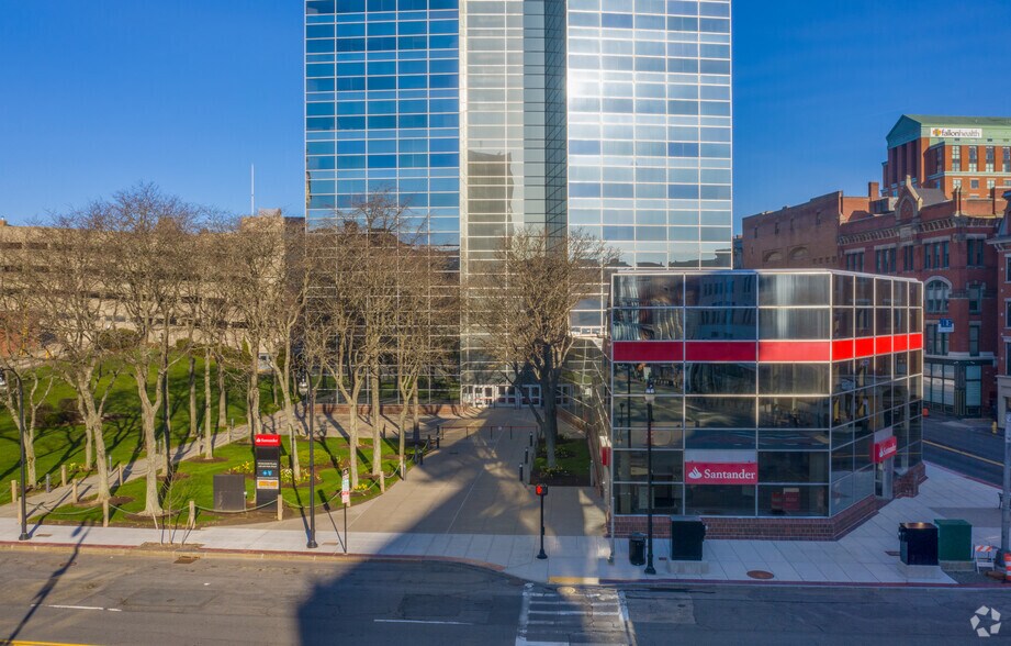 More Photos Of 446 Main St, Worcester Office For Lease