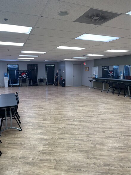 More Photos Of 361 S Frontage Rd, Burr Ridge Medical For Lease