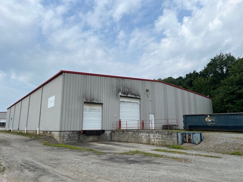 More Photos Of 2971 Pittsburgh Rd, Perryopolis Warehouse For Lease