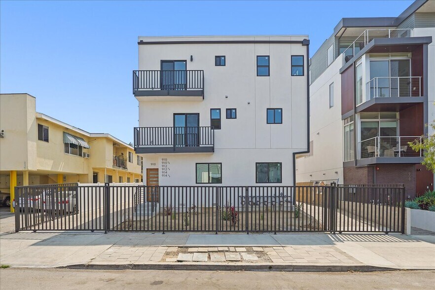 More Photos Of 910 Hudson ave, Los Angeles Apartments For Sale