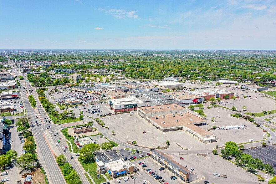 More Photos Of 6100 O St, Lincoln Unknown For Lease