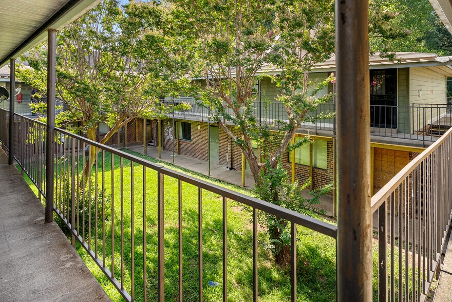 More Photos Of 1920 Florida St, Memphis Apartments For Sale