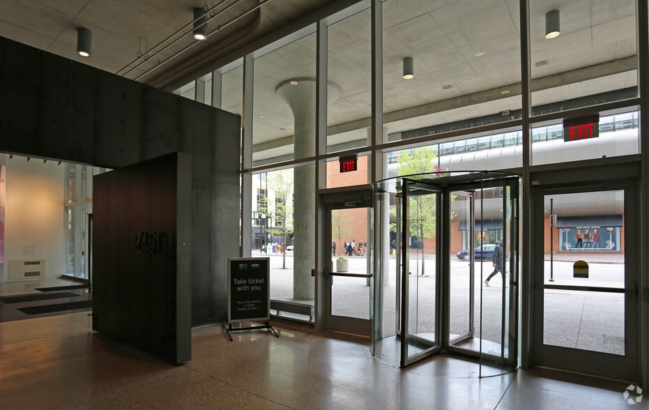 More Photos Of 100 W 5th St, Cincinnati Office For Lease