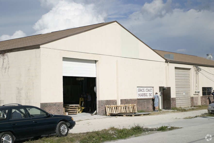 More Photos Of 7734 Industrial Rd, Melbourne Warehouse For Lease