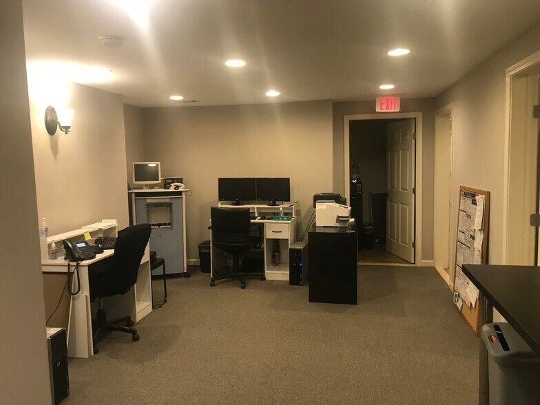 More Photos Of 496 Medlock Rd, Decatur Office Residential For Lease