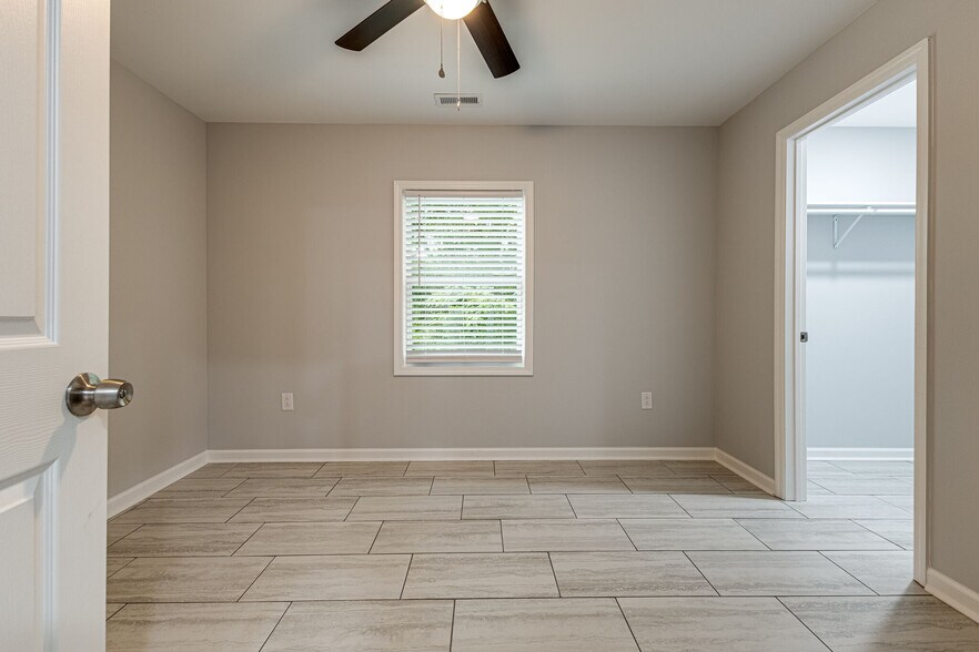 More Photos Of 501 Cedarmont Dr, Antioch Apartments For Sale