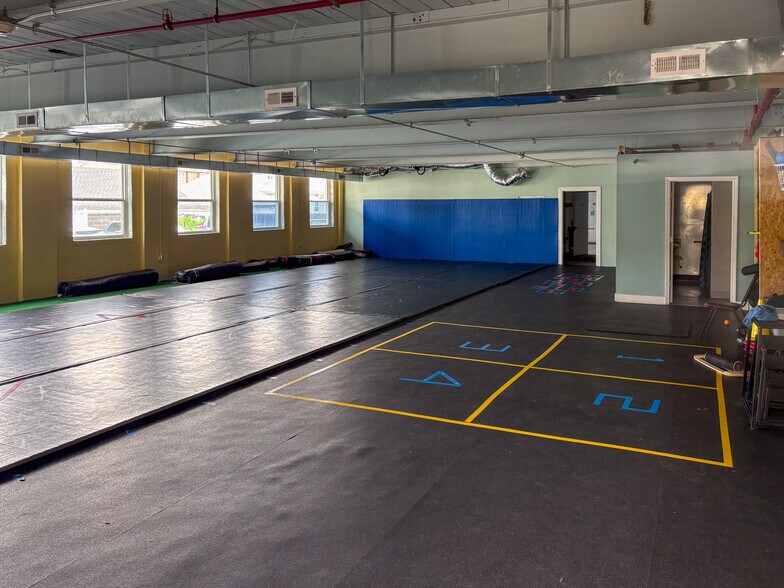 More Photos Of 120 Webster St, Pawtucket Manufacturing For Sale