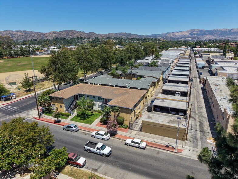 More Photos Of 8000 Owensmouth Ave, Canoga Park Apartments For Sale