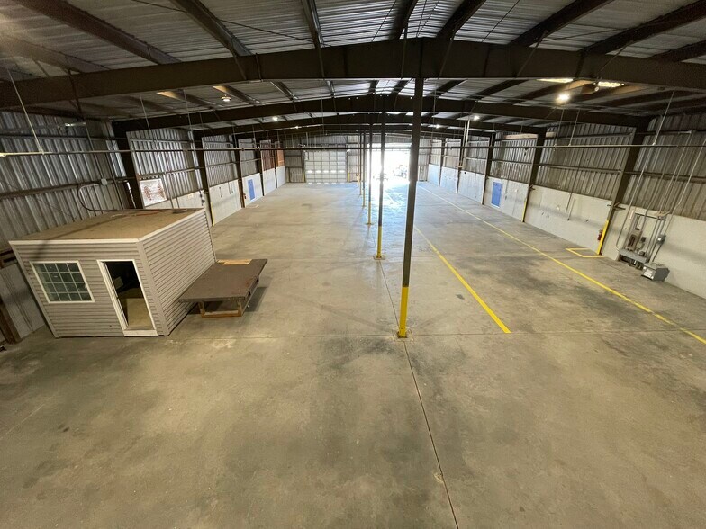 More Photos Of 7812 Richmond Rd, Toano Unknown For Lease