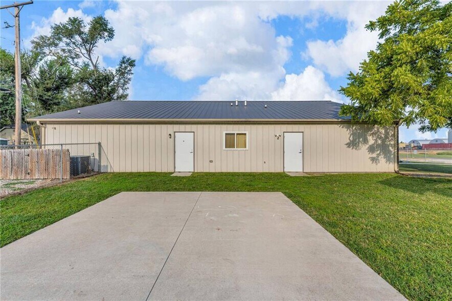 More Photos Of 109 E Railroad St, Silver Lake Daycare Center For Sale