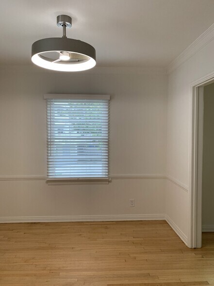 More Photos Of 1042 S Bedford St, Los Angeles Apartments For Sale