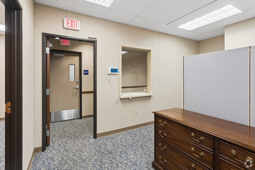 More Photos Of 319 Washington St, Johnstown Office For Sale