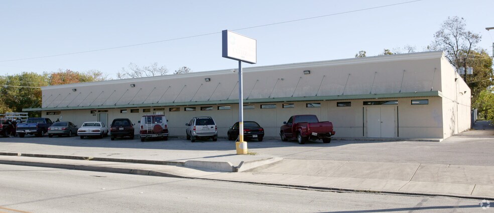 More Photos Of 1604 S New Braunfels Ave, San Antonio Medical For Sale