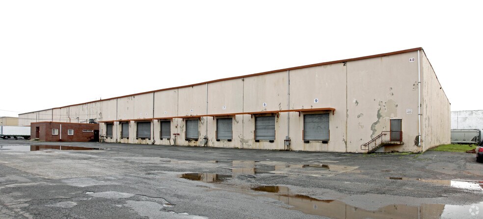 More Photos Of 4 Terminal Way, Avenel Warehouse For Lease