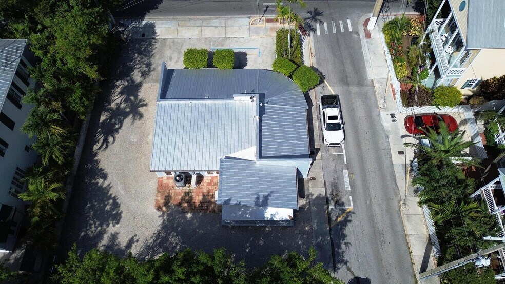 More Photos Of 701 Simonton St, Key West Office For Sale