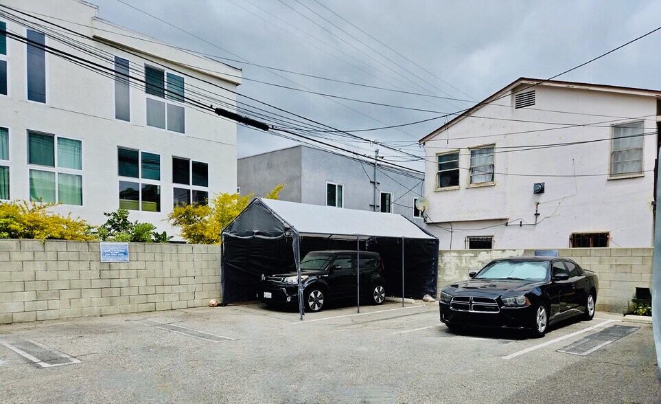 More Photos Of 2309 Hauser Blvd, Los Angeles Apartments For Sale