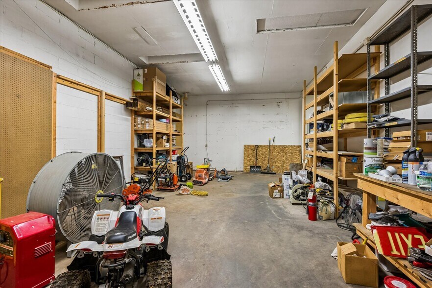More Photos Of 1109 W Littleton Blvd, Littleton Office For Sale