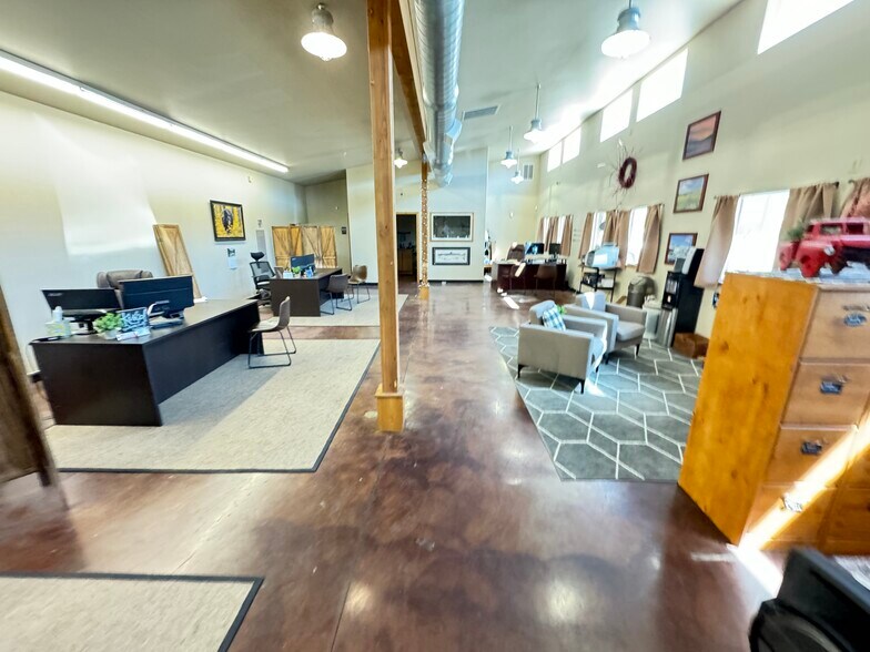 More Photos Of 911 19th Ave, Oroville Freestanding For Sale