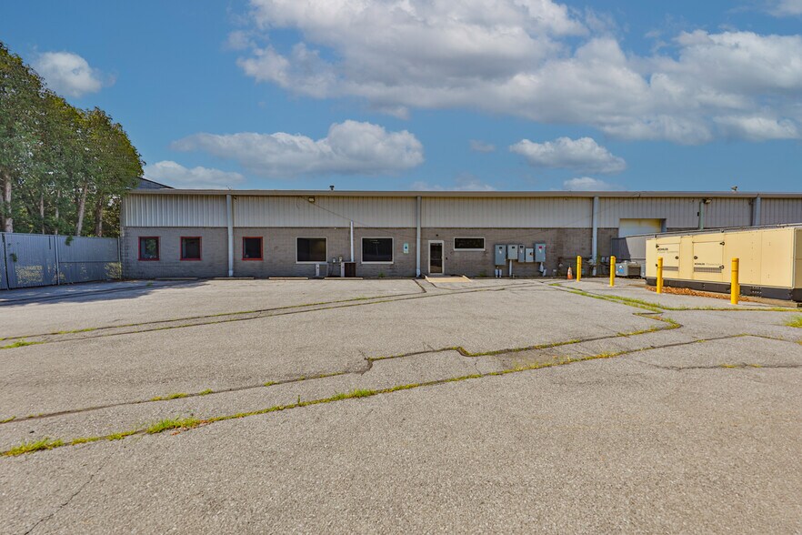 More Photos Of 2299 Brodhead Rd, Bethlehem Office For Sale