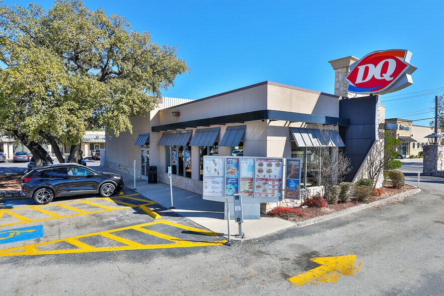 More Photos Of 12908-12932 Bandera Rd, Helotes General Retail For Sale