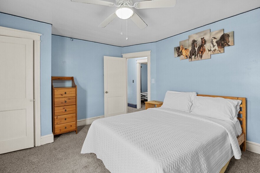 More Photos Of 600 W Broad St, Paulsboro Specialty For Sale